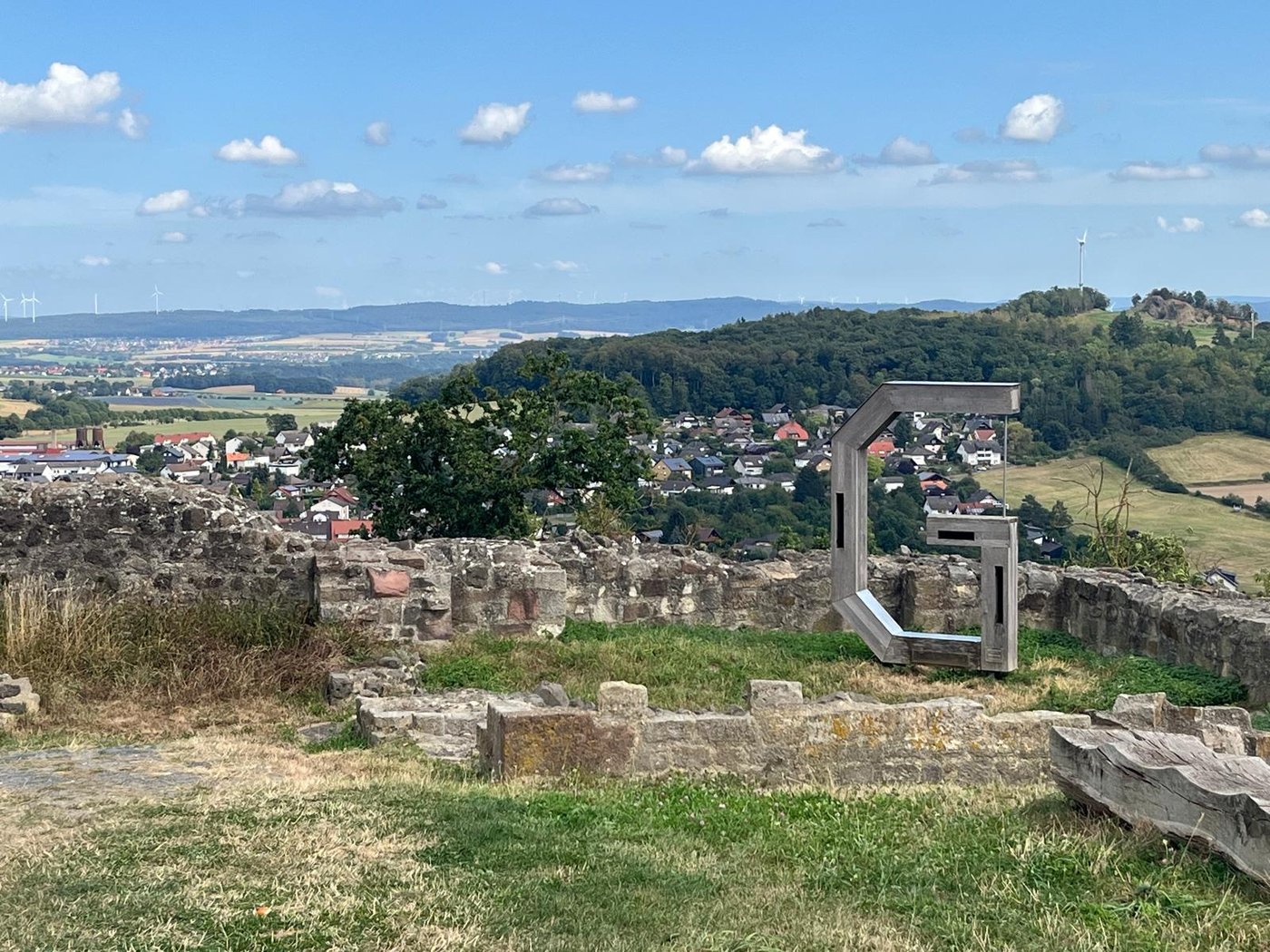 Nordhessen Landschaft Burgruine Ausblick Vermessungsbüro Guthus Gudensberg